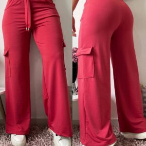 Pantalón cargo cereza